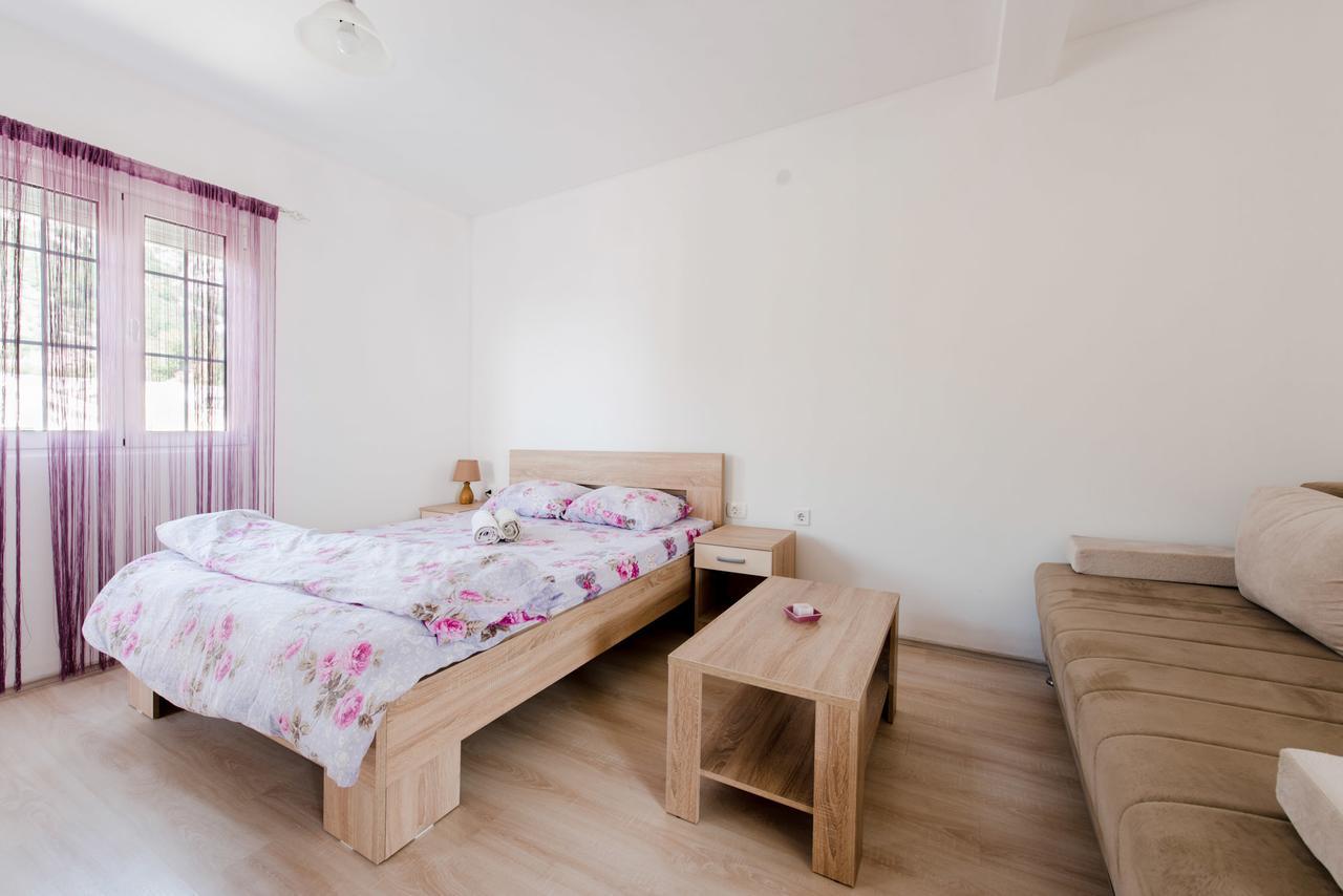 Guest House Vukmarkovic Sutomore Exterior photo